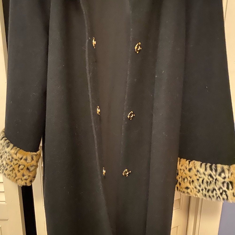 Beautiful, elegant Acrylic/wool. Faux fur neck and cuffs. 3/4 length sleeves